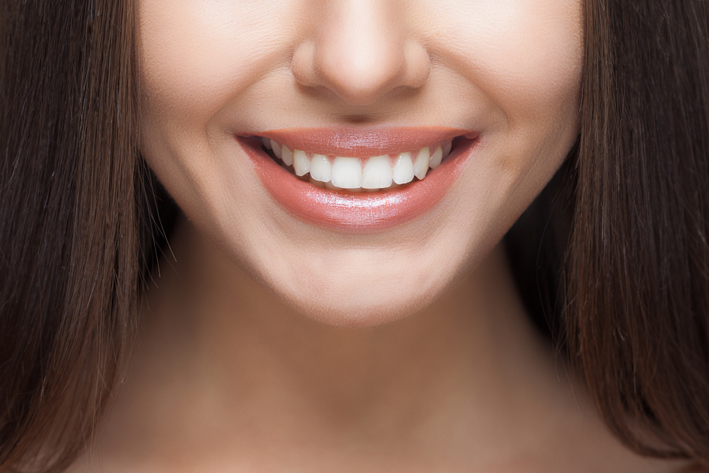 Blanqueamiento Dental: Aclara el tono de tus dientes y presume tu sonrisa