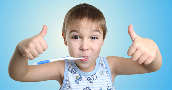 ¿Cuándo es necesaria una limpieza dental en los niños?